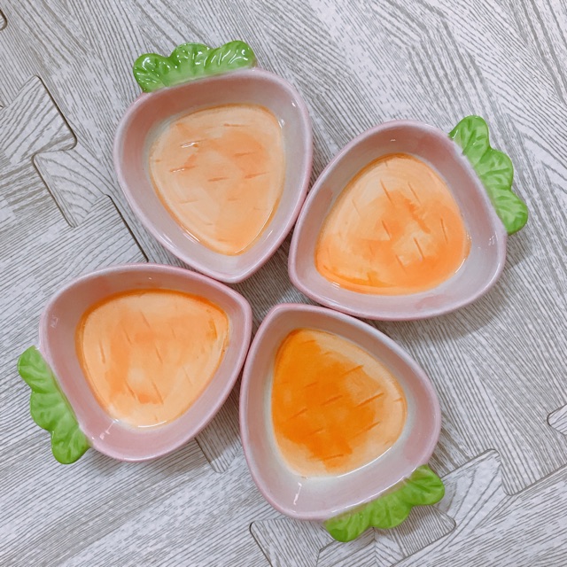 Bát ăn dặm cho bé củ cà rốt