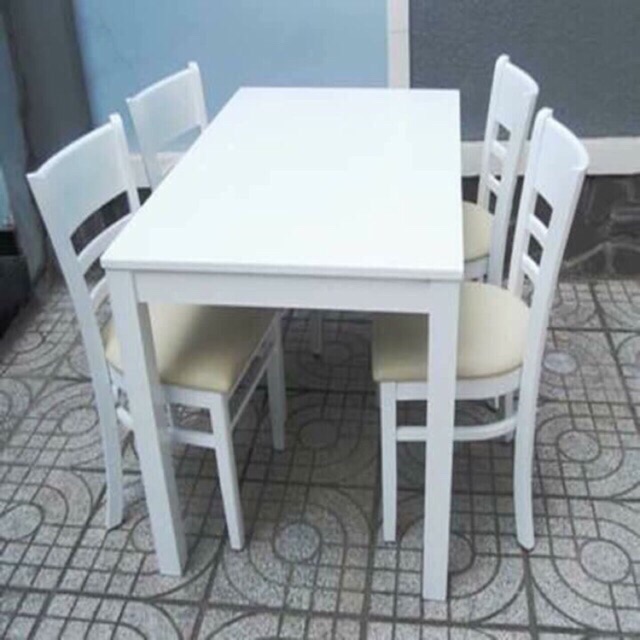 Bộ bàn ăn gia đình