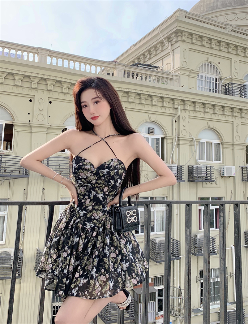 Đầm voan hoa hai dây thời trang mùa hè cho nữ | BigBuy360 - bigbuy360.vn