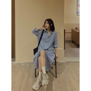 Váy sơ mi kẻ xanh dài tay oversize Bazic one