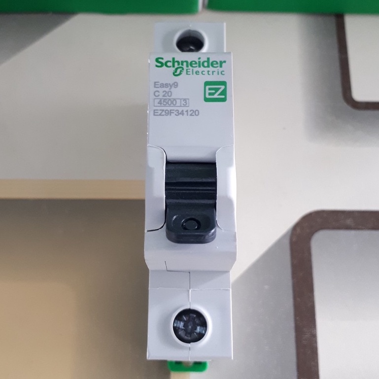 Cầu dao điện, aptomat, MCB gài 1 pha 6A-10A-16A-20A-25A-32A-40A-50A-63A dòng cắt 4.5KA - Schneider