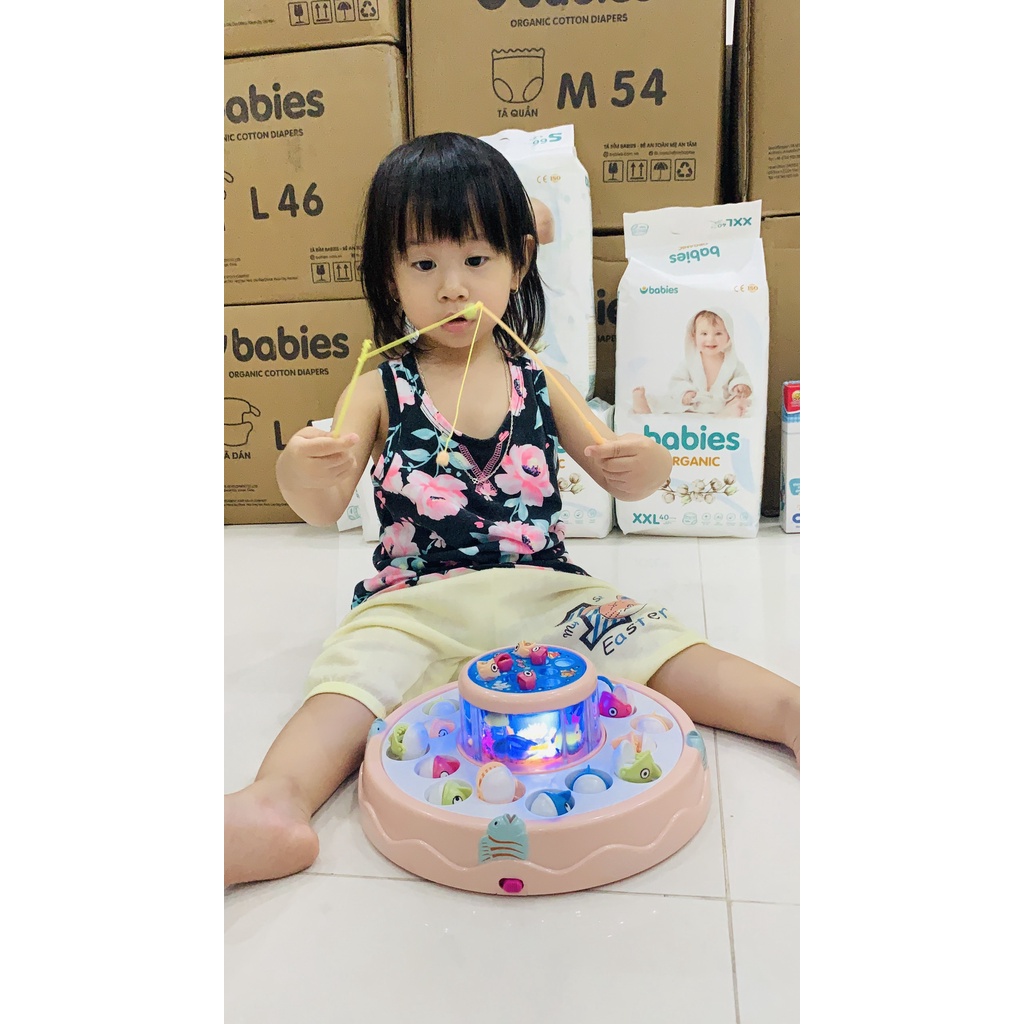 Đồ chơi câu cá Pikaboo thiết kế 2 tầng giúp bé luyện tập khả năng kiên nhẫn