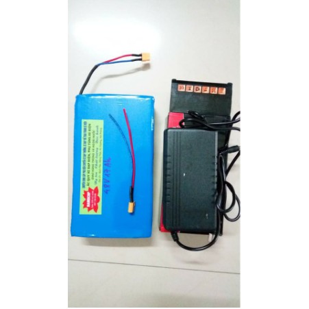 HOT.Siêu khủng Khối pin Lithium 48v20ah , chuyên dùng cho xe đạp điện, xe điện 48v các loại, kèm sạc pin