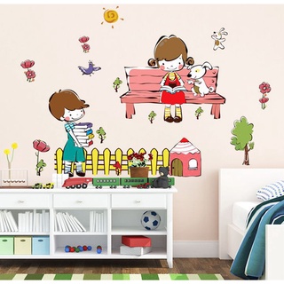 Decal dán tường bé đọc sách