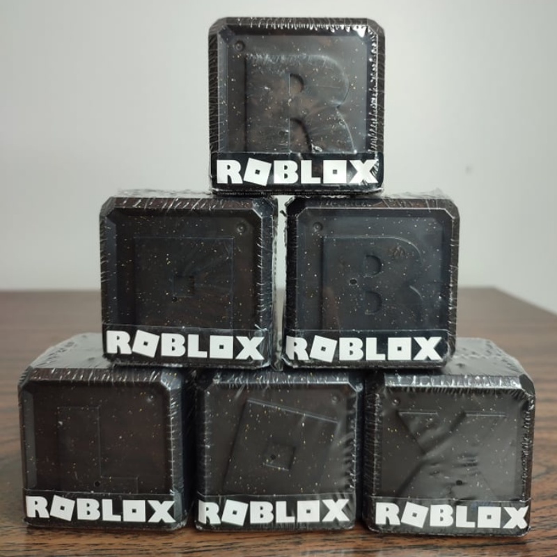 Roblox Toy Box Series 9 Celebrity Chính Hãng Có Code