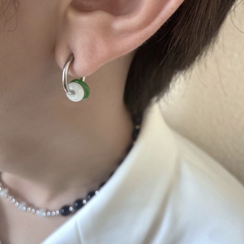 Khuyên tai tròn đính hạt màu sắc