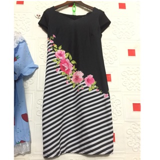 Đầm live xinh tổng đơn 145k
