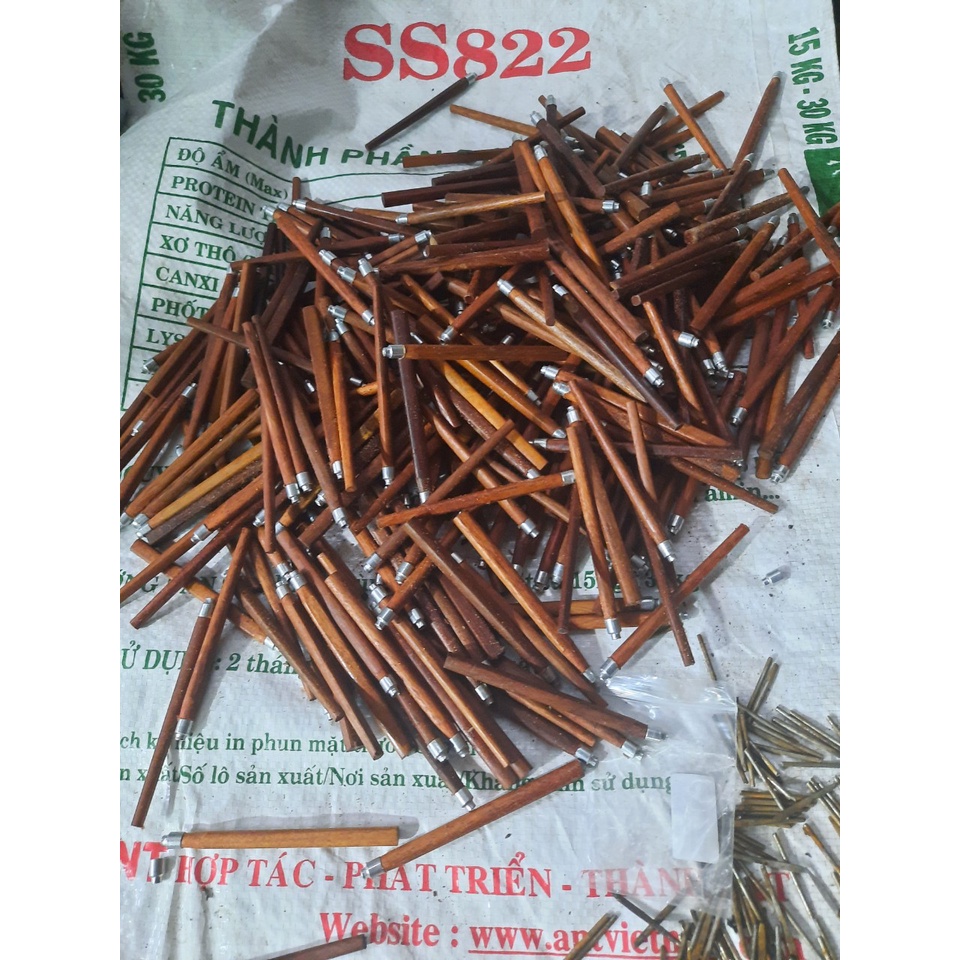Cây lấy khóe da cán gỗ