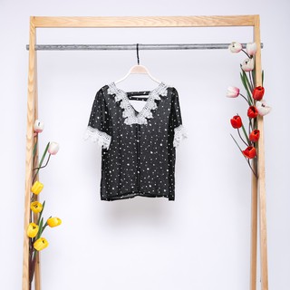 Áo sơ mi chấm bi phối ren IFU 2478