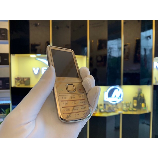 Điện thoại Nokia 6700 Gold