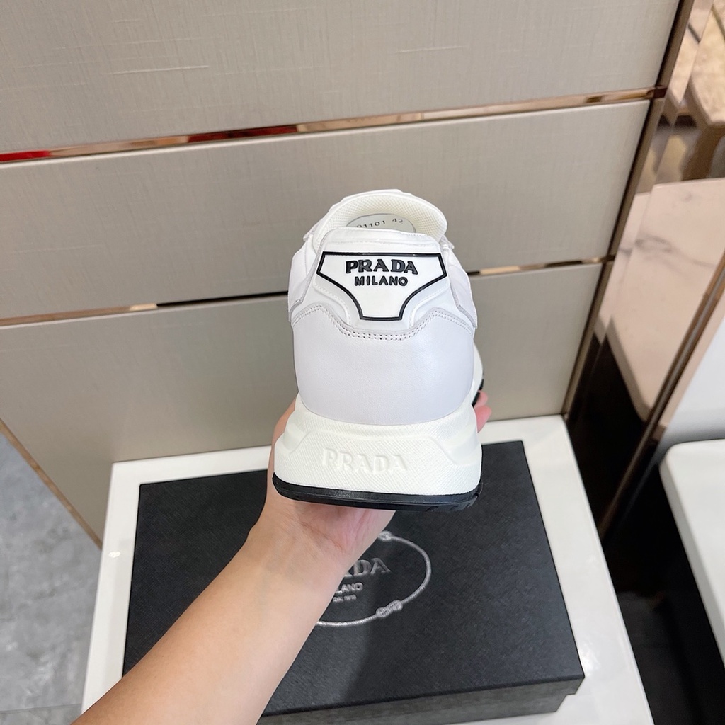Giày thể thao nam cao cấp da thật PRADA thiết kế hiện đại, nhẹ với lớp lưới thoáng khí mang đến sự thoải mái