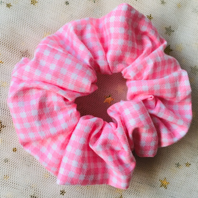 Cột tóc Scrunchies ca rô sọc nhỏ