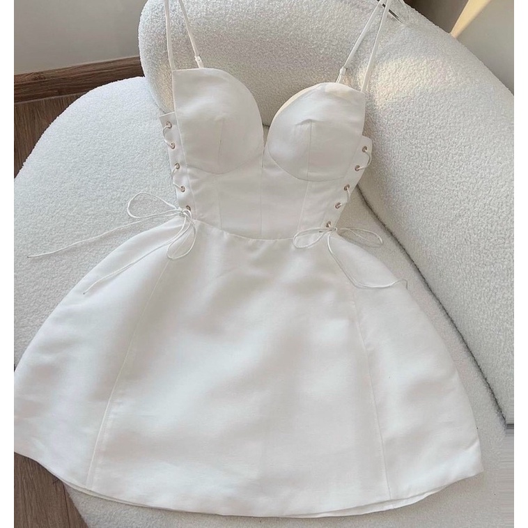Đầm xoè cúp ngực đan dây eo