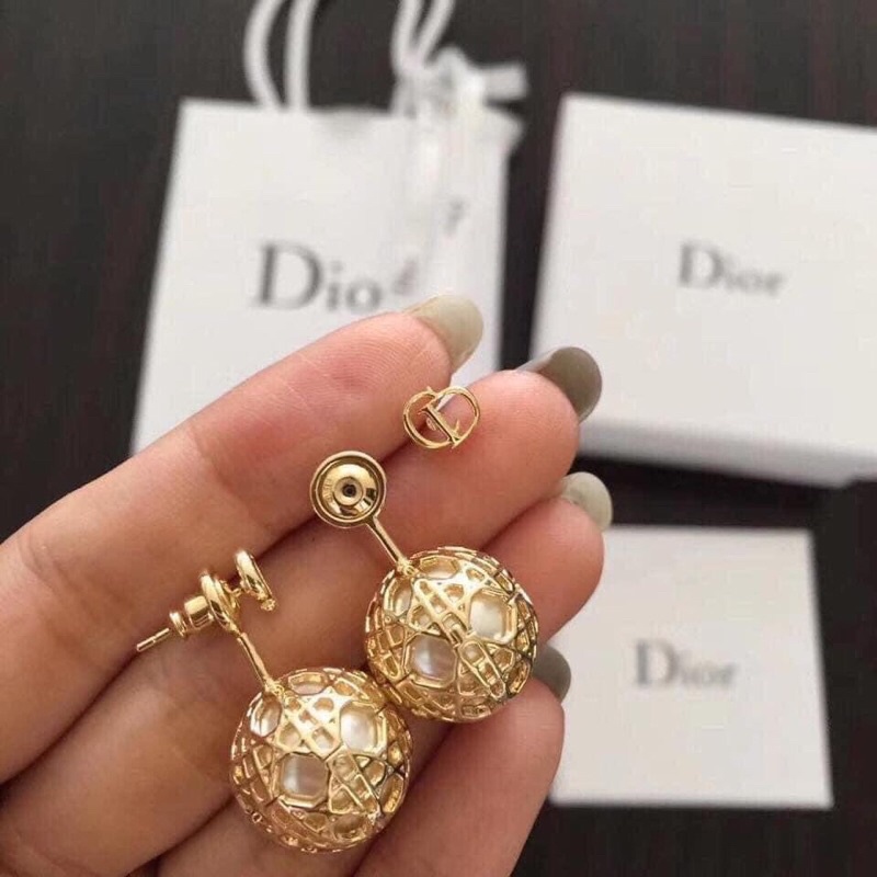 Khuyên tai, bông tai tròn Di.or thương hiệu