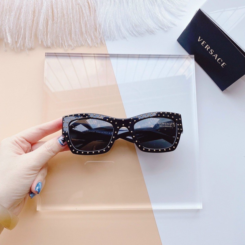 Mắt kính mát nữ Versace - mẫu 🆕 ss2020, vẫn đang onweb nha