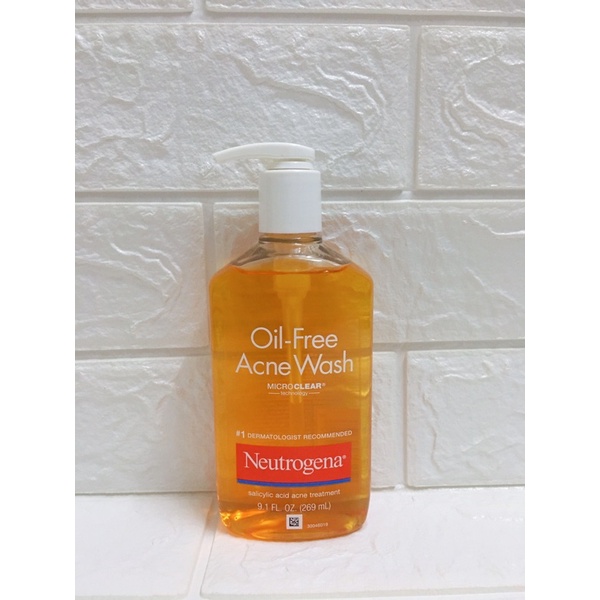 [HÀNG MỸ]  Sữa Rửa Mặt Gel Dành Cho Da Dầu Mụn Neutrogena Oil-Free Acne Wash 269ml