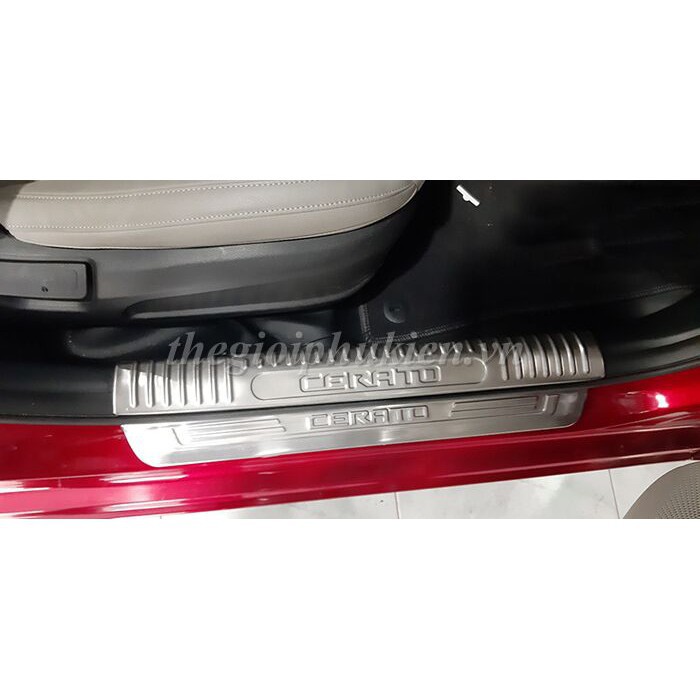 Bộ nẹp bậc cửa, ốp bậc chân Kia Cerato 2019 – Mẫu INOX