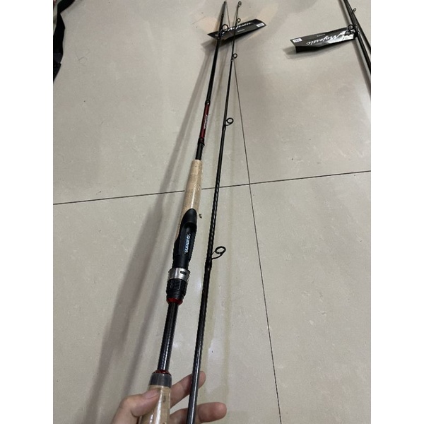 Cần câu lure Shimano Magictic 1m98 - 2m28