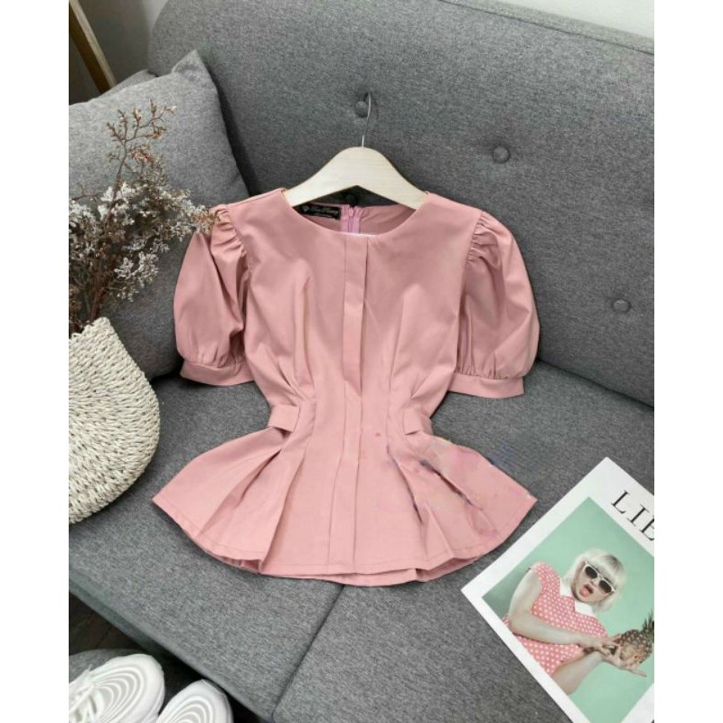 Áo cổ tròn tay búp thắt eo peplum