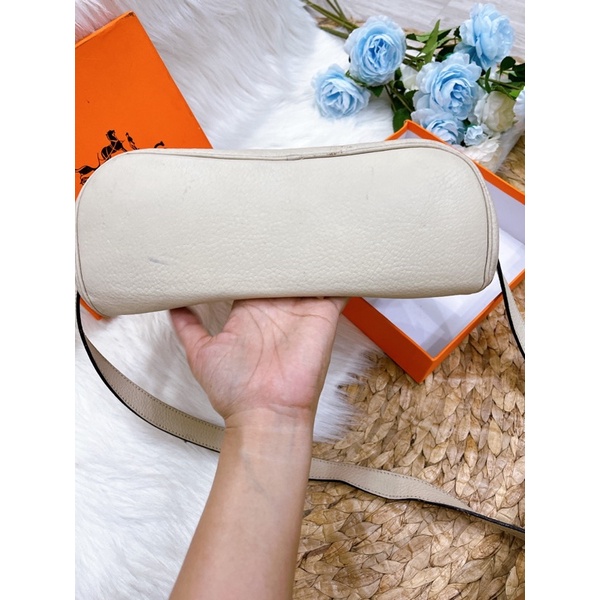 Túi si da thật màu kem