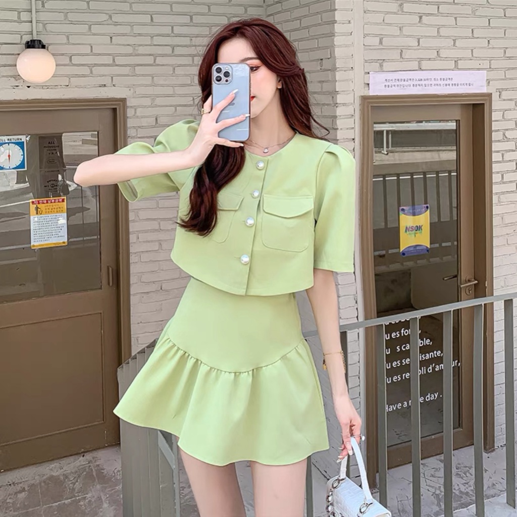 Set chân váy croptop sơ mi nắp túi mix chân váy ngắn xòe NN523