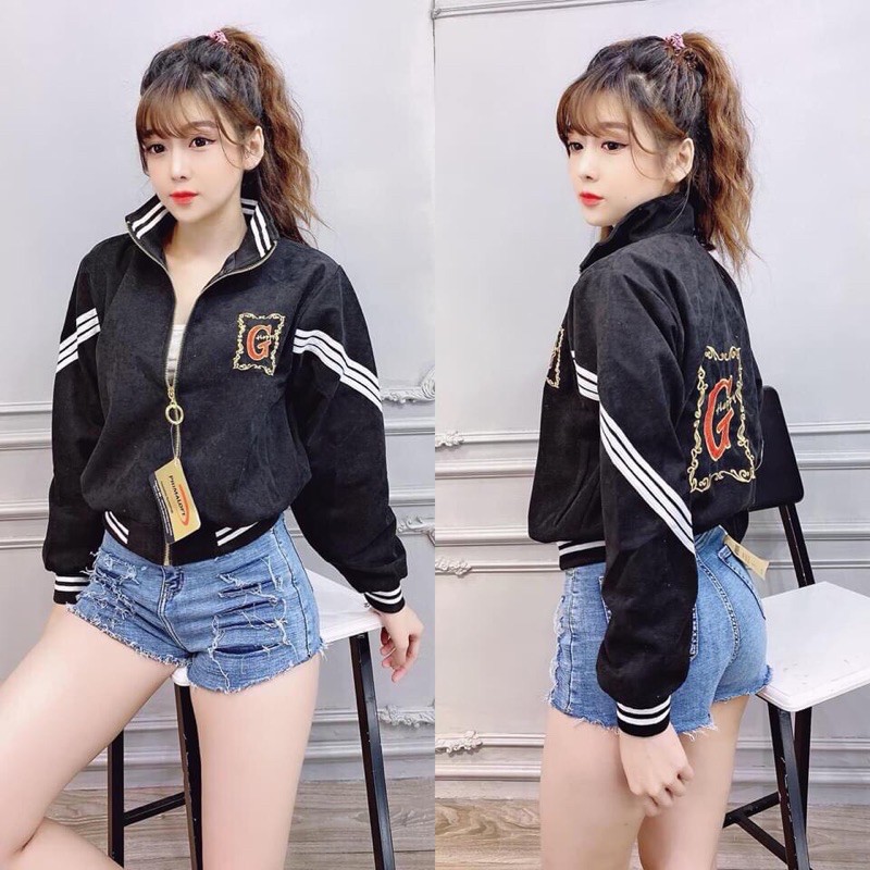 Áo khoác dù bomber nữ form rộng ôm eo, phối cánh tay in hoạ tiết ấn tượng mQuinn KD06