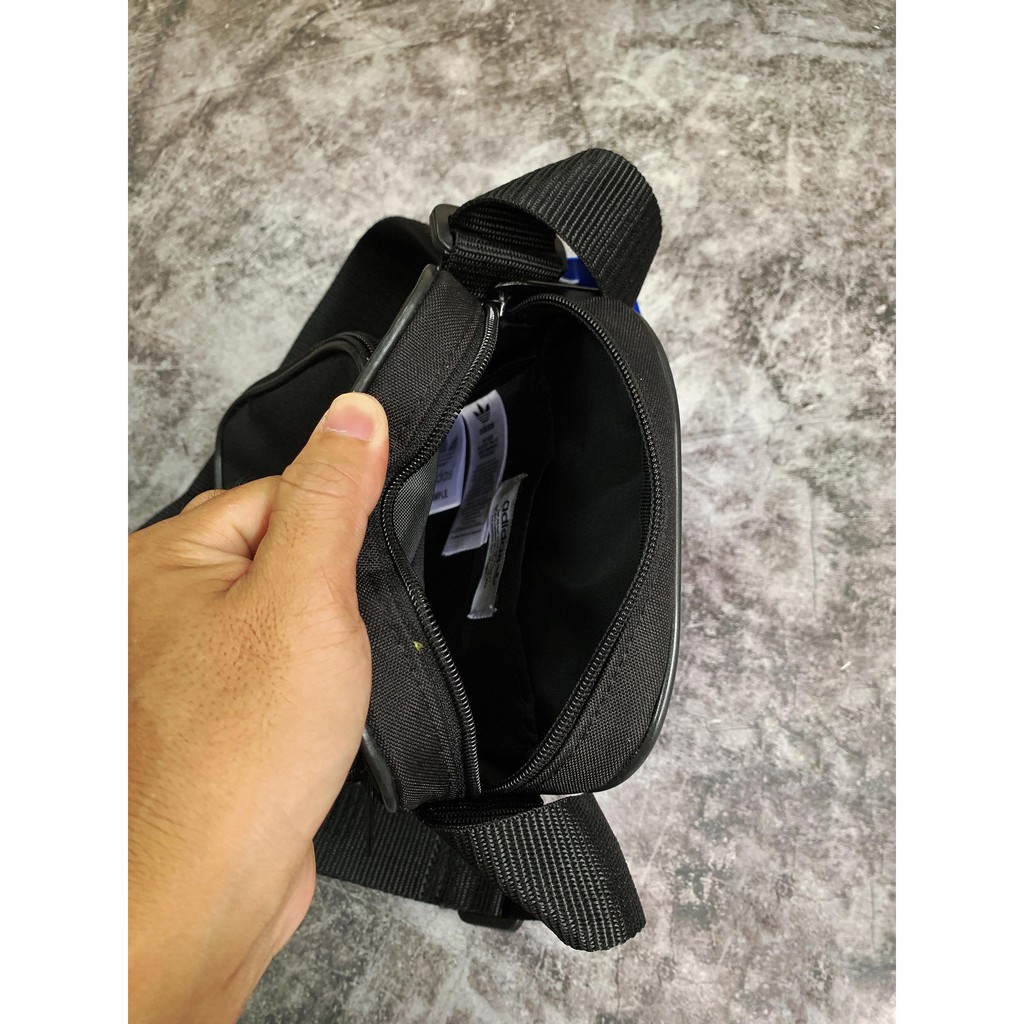 ⚡️TÚI ADIDAS⚡️Túi đeo chéo Adidas Lock Up Crossbody Bag XUẤT DƯ FULL TAG | BigBuy360 - bigbuy360.vn