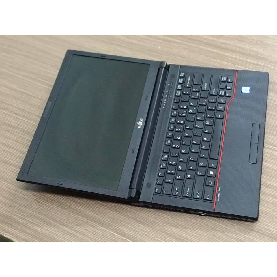 Laptop Fujitsu Lifebook E547 (Core Kaby lake I7-7500U, DDR4 8GB, HDD 500GB, Win 10 bản quyền) Máy Likenew 99,99%