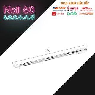 Cây đẩy da móc khóe móng nail