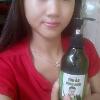 Chai dầu gội bồ kết hoa bưởi