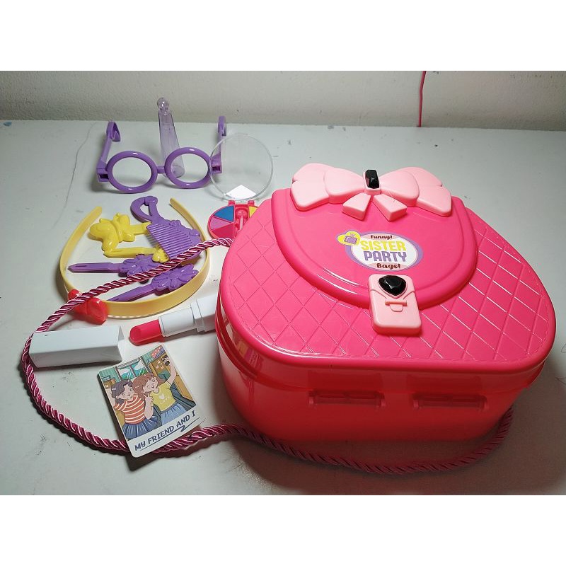 Bộ đồ chơi trang điểm cho bé gái dạng túi xách dễ thương