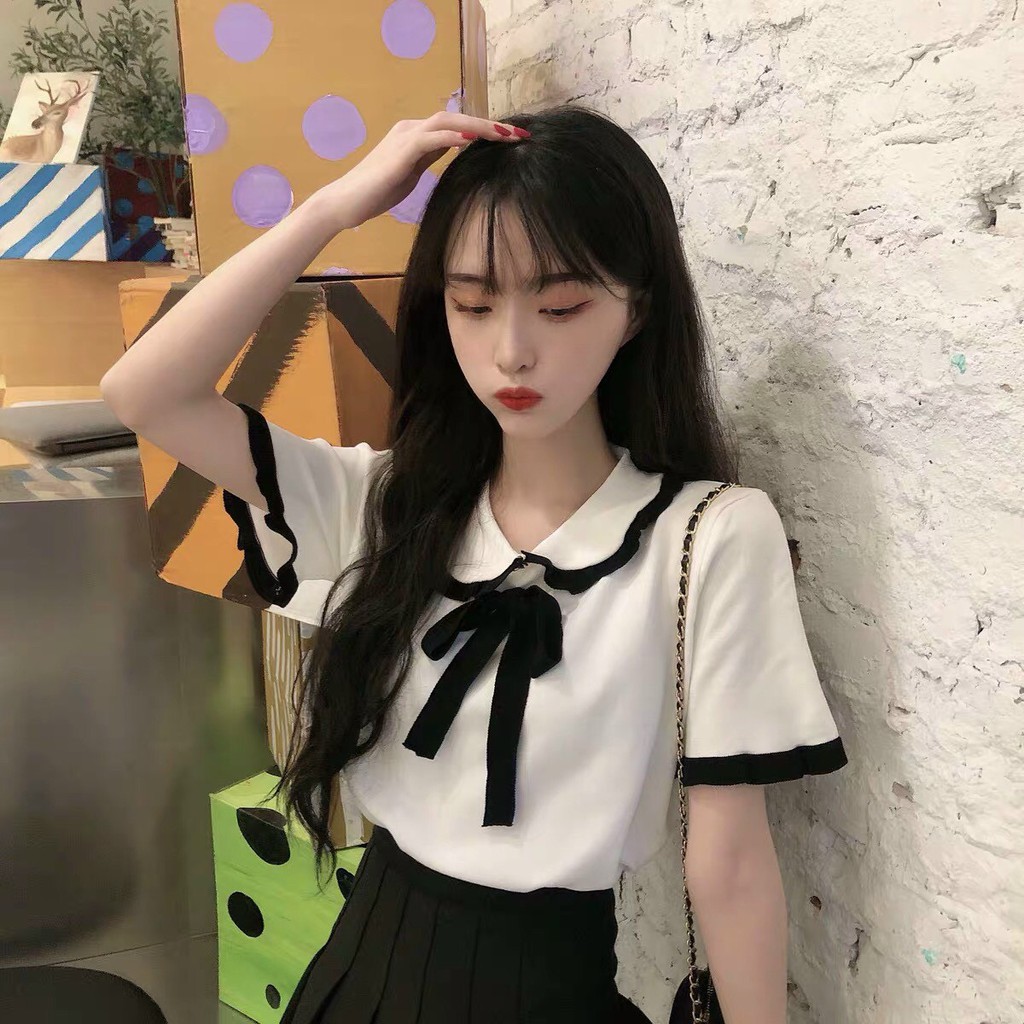Áo kiểu cổ bèo thắt nơ