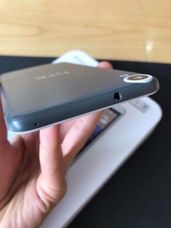 Điện thoại HTC Desire 820