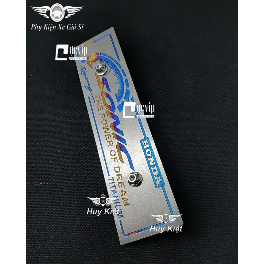 [Giá Hủy Diệt] - (3598) - Bảng Tên Xe Sonic Titan (Mẫu Titan Khò) Kèm 2 Ốc Salaya Đẳng Cấp