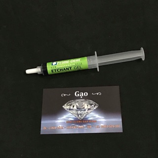 Etching vệ sinh răng trước khi tẩy trắng