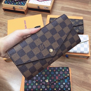 Ví Lv cúc nắp gập Fullbox