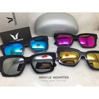 Mắt Kính Logo Chữ V