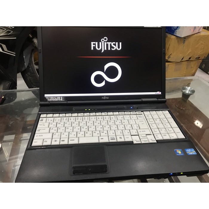 laptop fujisu 561D core i5 ram 4gb hdd 320gb 15.6 inch xach tay nhật bền đẹp zin