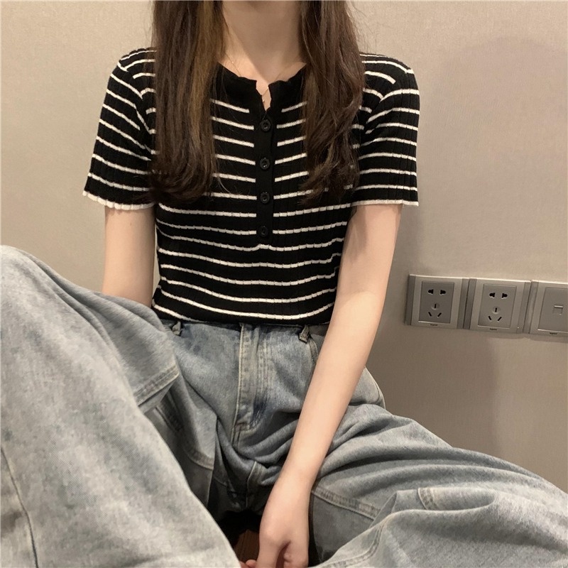 【Hana and Alice】Áo Dệt Kim Ngắn Tay Họa Tiết Kẻ Sọc Thời Trang