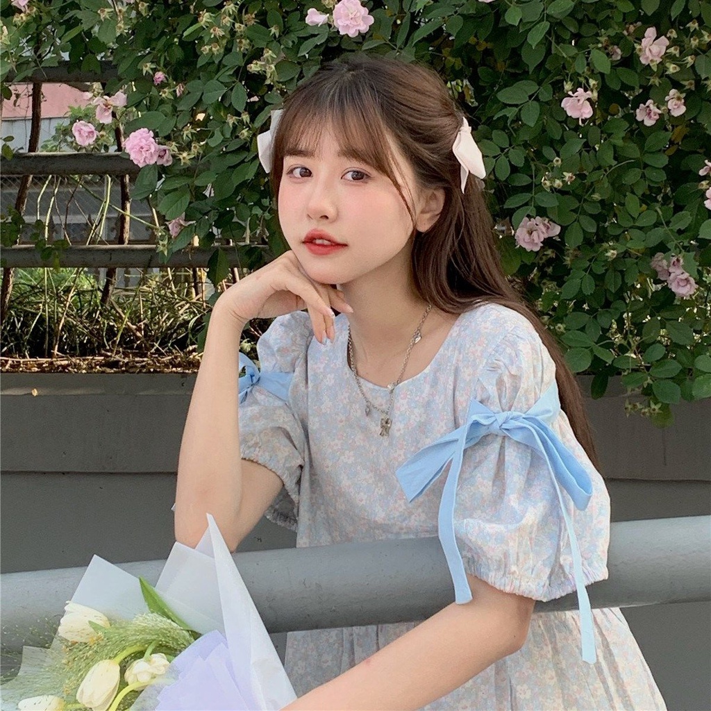 Đầm Tay Ngắn Cổ Chữ V Họa Tiết Hoa Nhỏ Thiết Kế Đơn Giản Hợp Thời Trang