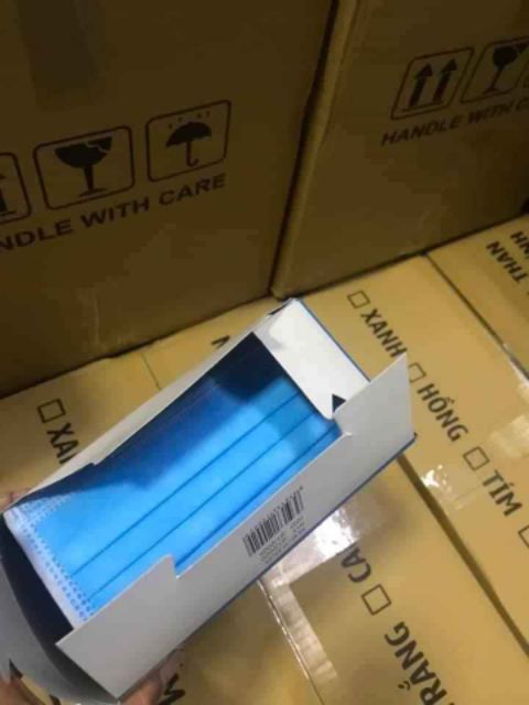 Khẩu trang y tế 4 lớp kháng khuẩn_1 hộp 50 cái | BigBuy360 - bigbuy360.vn