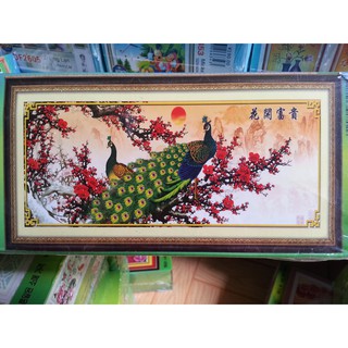 Tranh đính đá đôi công cành đào H056