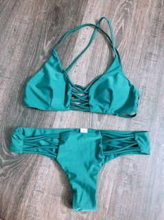 [thanh lý] bikini và bra ren F21