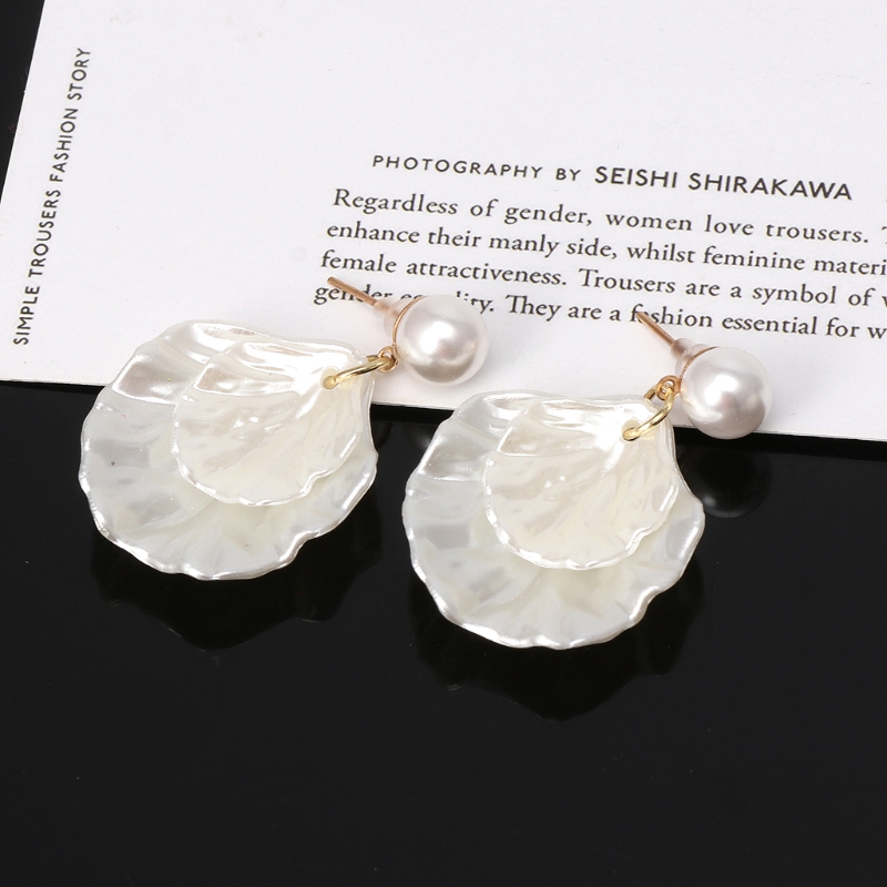 Khuyên tai dáng dài hình vỏ sò độc đáo