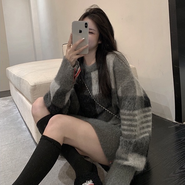 Áo len nữ dài tay cổ tròn form dài rộng thời trang Hàn