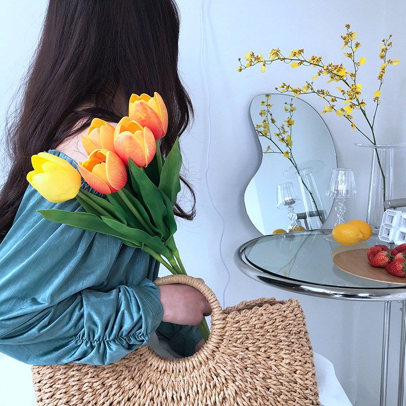 Hoa Tulip Nhân Tạo Trang Trí Nội Thất Tiệc Cưới