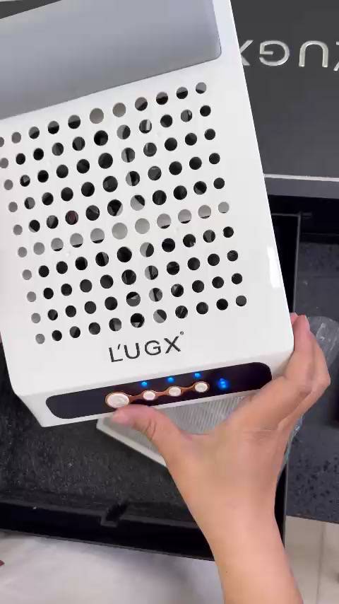 Máy hút bụi LUGX tích điện cao cấp