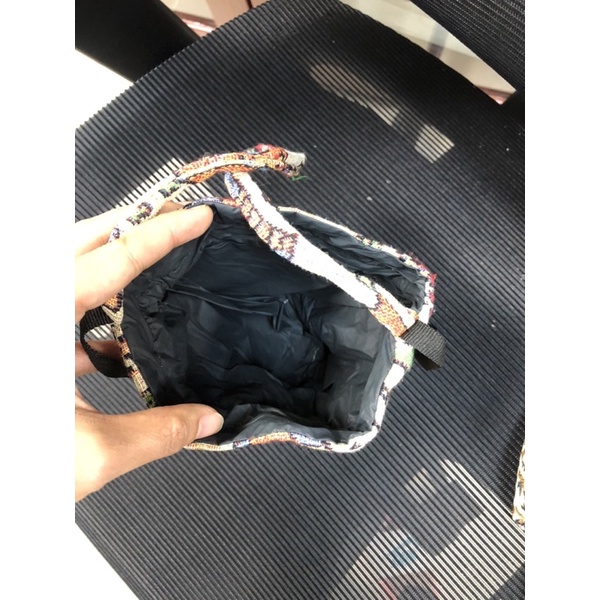 Túi, bóp viết hoạ tiết thổ cẩm