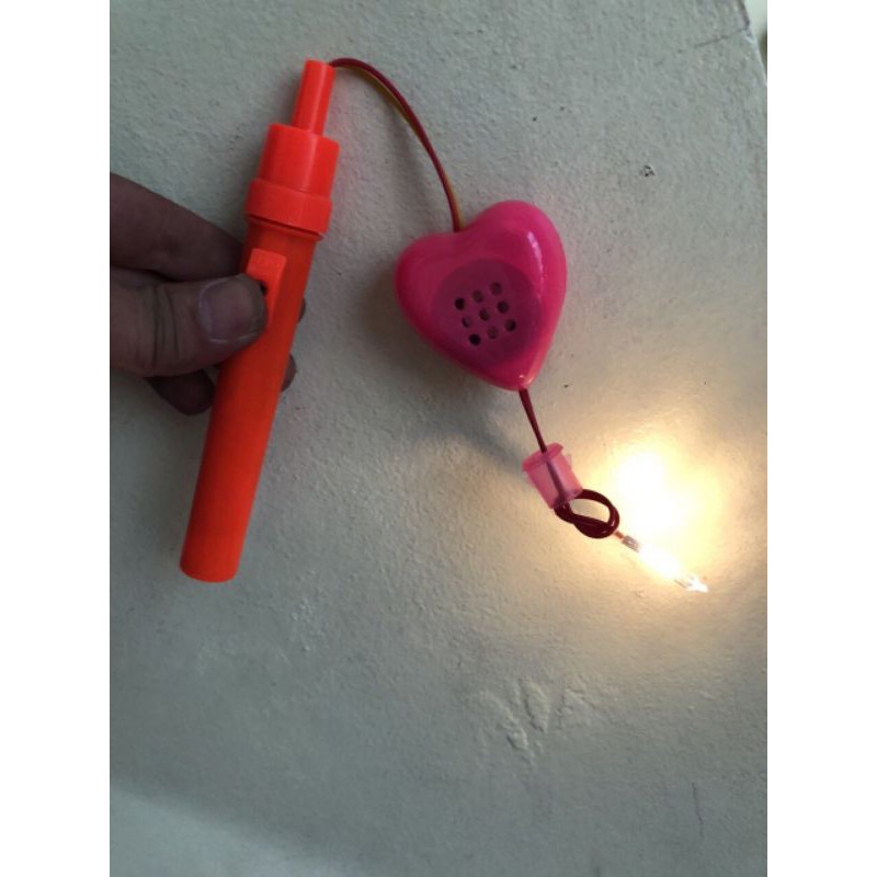 Cán đèn có nhạc và đèn