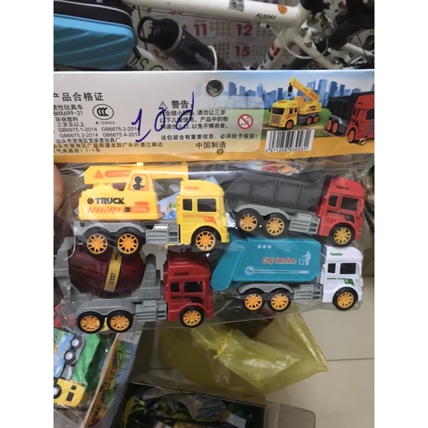 ĐỒ CHƠI TÚI 04 XE CÔNG TRÌNH CHO BÉ YÊU